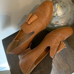 Dolce Vita cognac leather loafers tassle 9